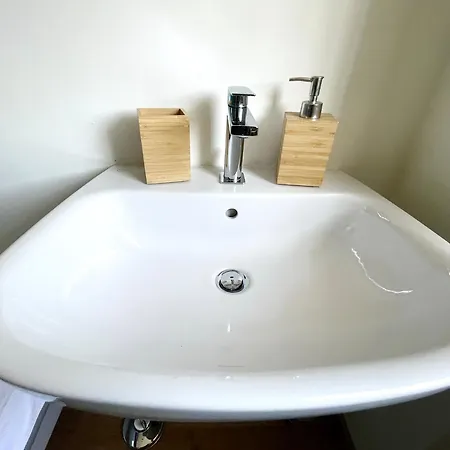 Lovingstresa 2 Brand New Апартаменты *