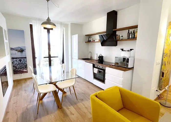 Lovingstresa 2 Brand New * Stresa