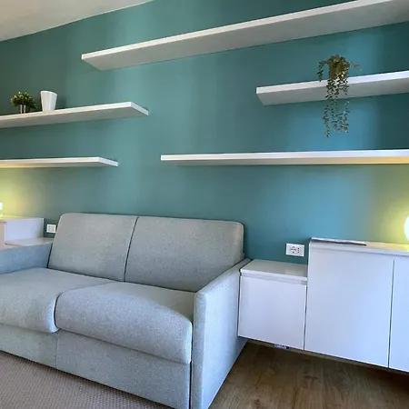 Lovingstresa 2 Brand New Stresa